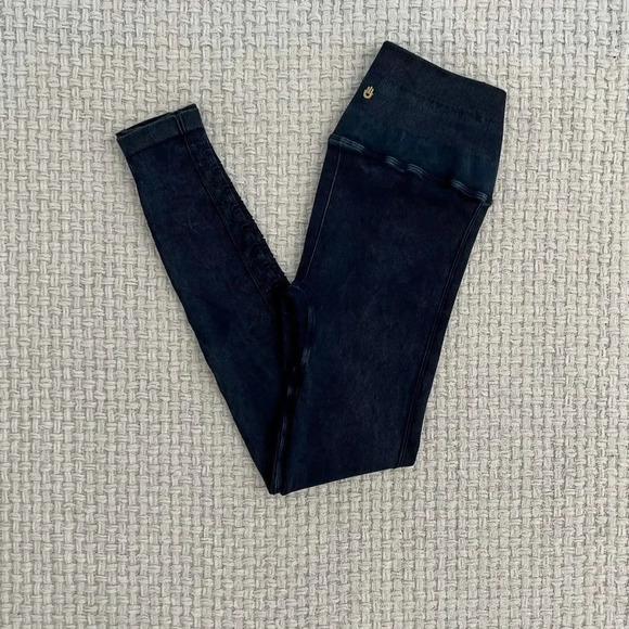 𝅺SPIRITUAL Gangster Leggings - Picture 4 of 5